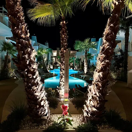Luxury And Pool House 아파트
